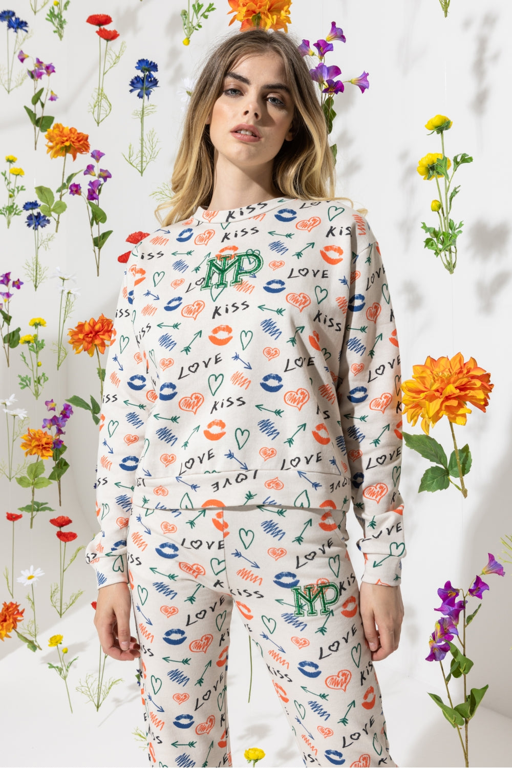 The Raquelita Kiss Sweatshirt
