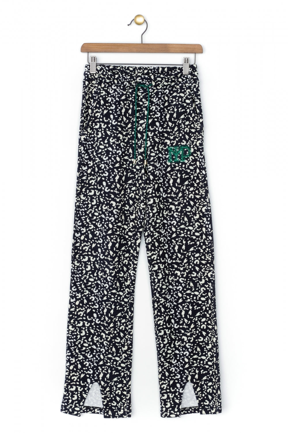 Los pantalones Raquel Leo