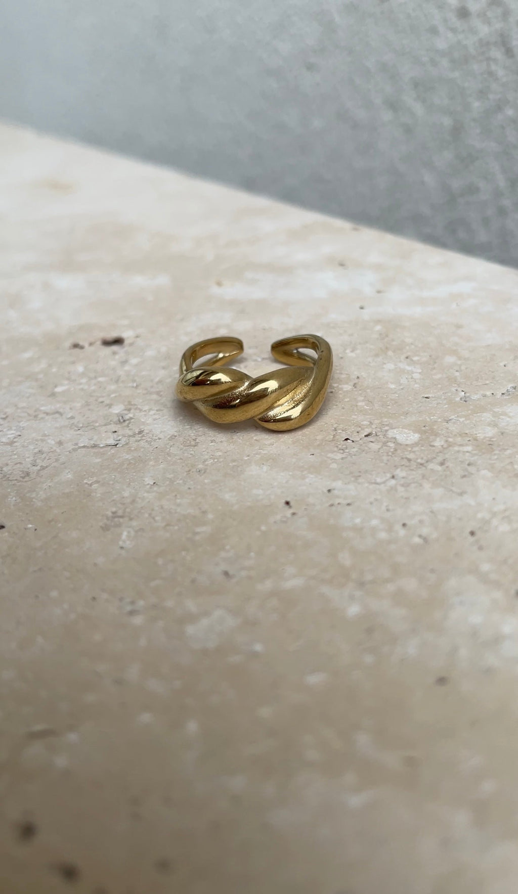 Twisted Ring