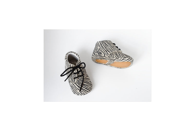 Chaussons Bébé Souples Antidérapants Mini-Arthur - Cuir Zèbre Blanc Et Noir - Mixte