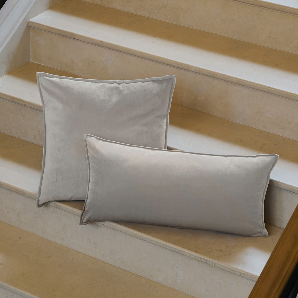 Glamor - Decorative Cushion - Light Gray