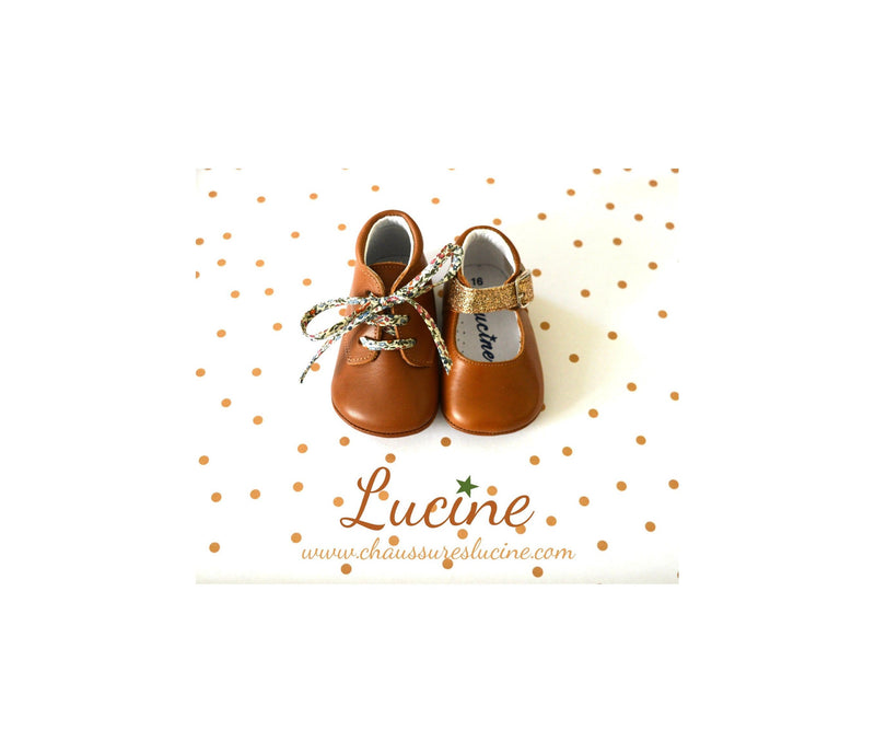 Chaussons Bébé Souples Antidérapants Fille À Boucle Mini-Alice - Cuir Camel Et Paillettes Or - Fille