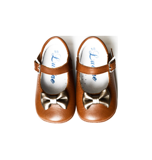 Girls' Soft Non-Slip Baby Slippers With Mini-Alice Bow Buckle - Camel Leather - Girl
