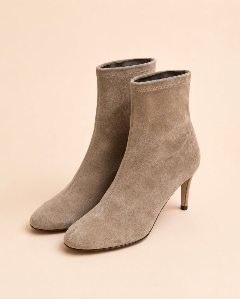 Petra Ankle Boot In Black Suede