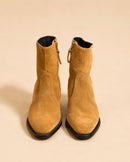 Zoe In Tabacco Suede