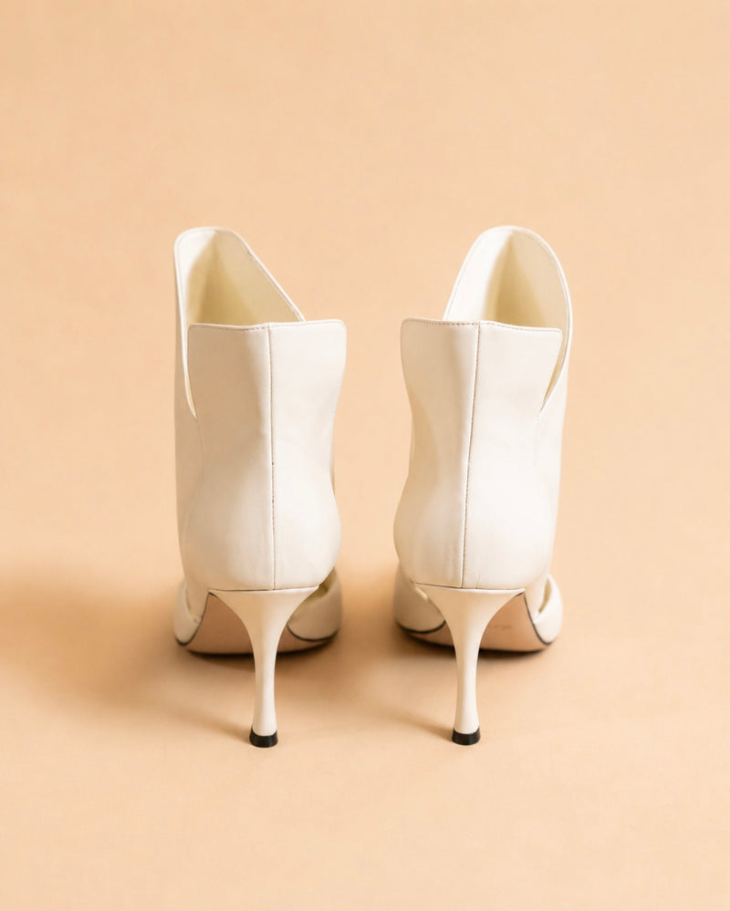 Eva Ankle Boot In Ivory Nappa