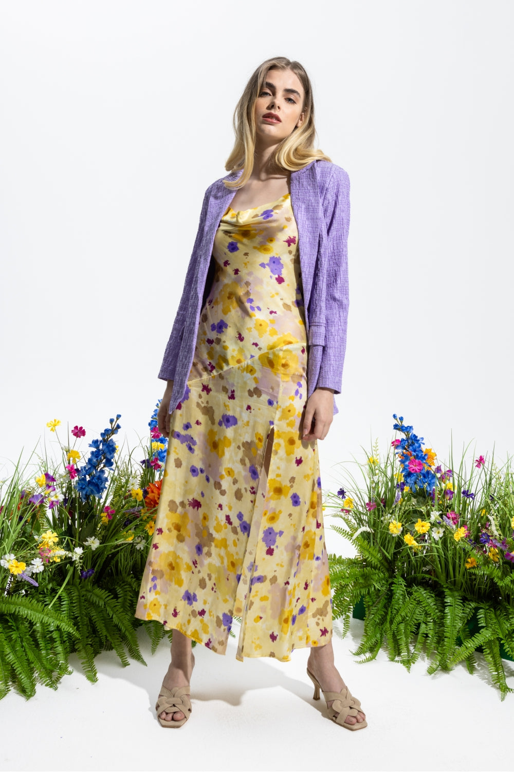 El vestido amarillo siena