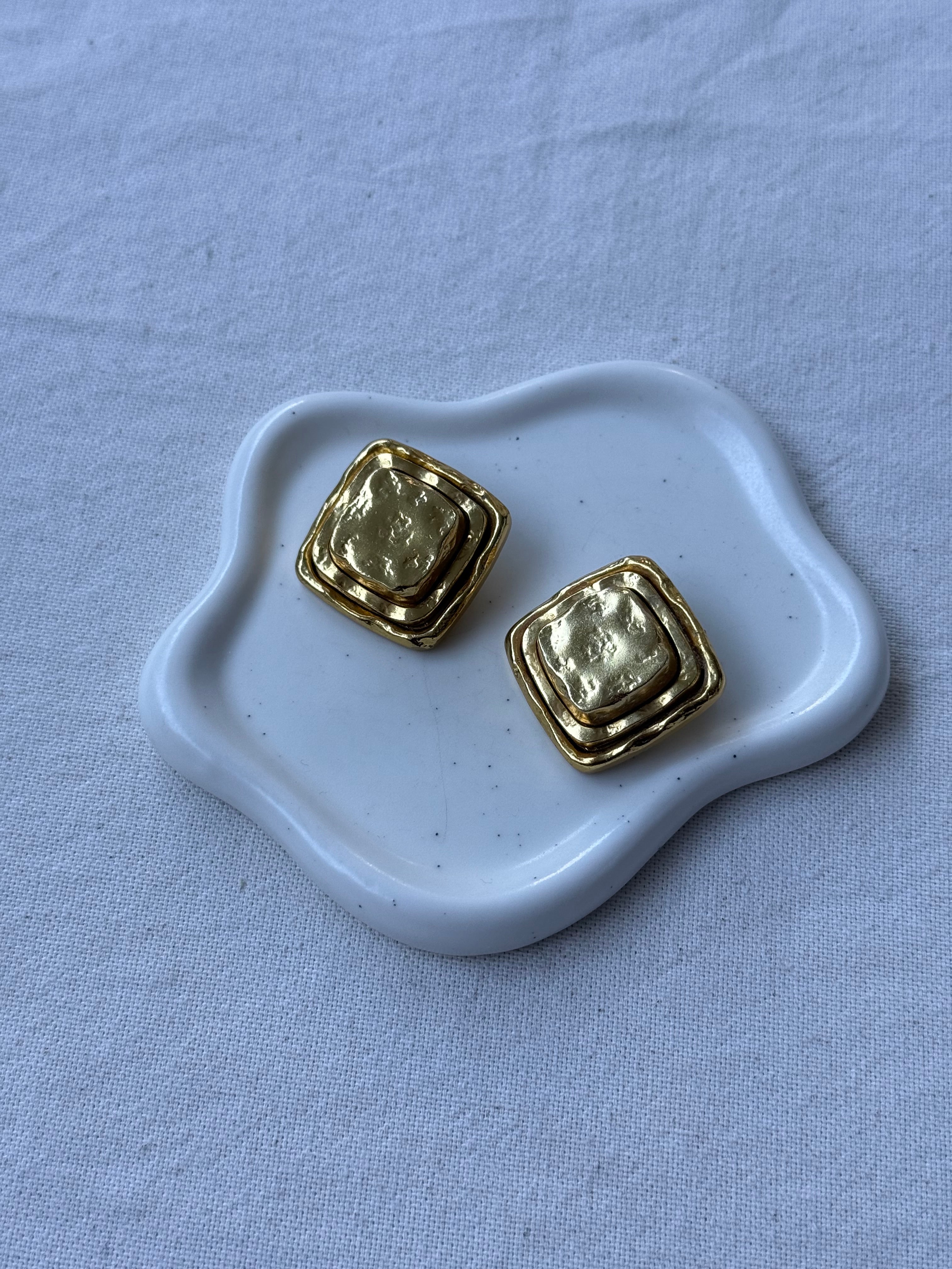 Boucles D’Oreilles Vintage - Carrées Volumineuses