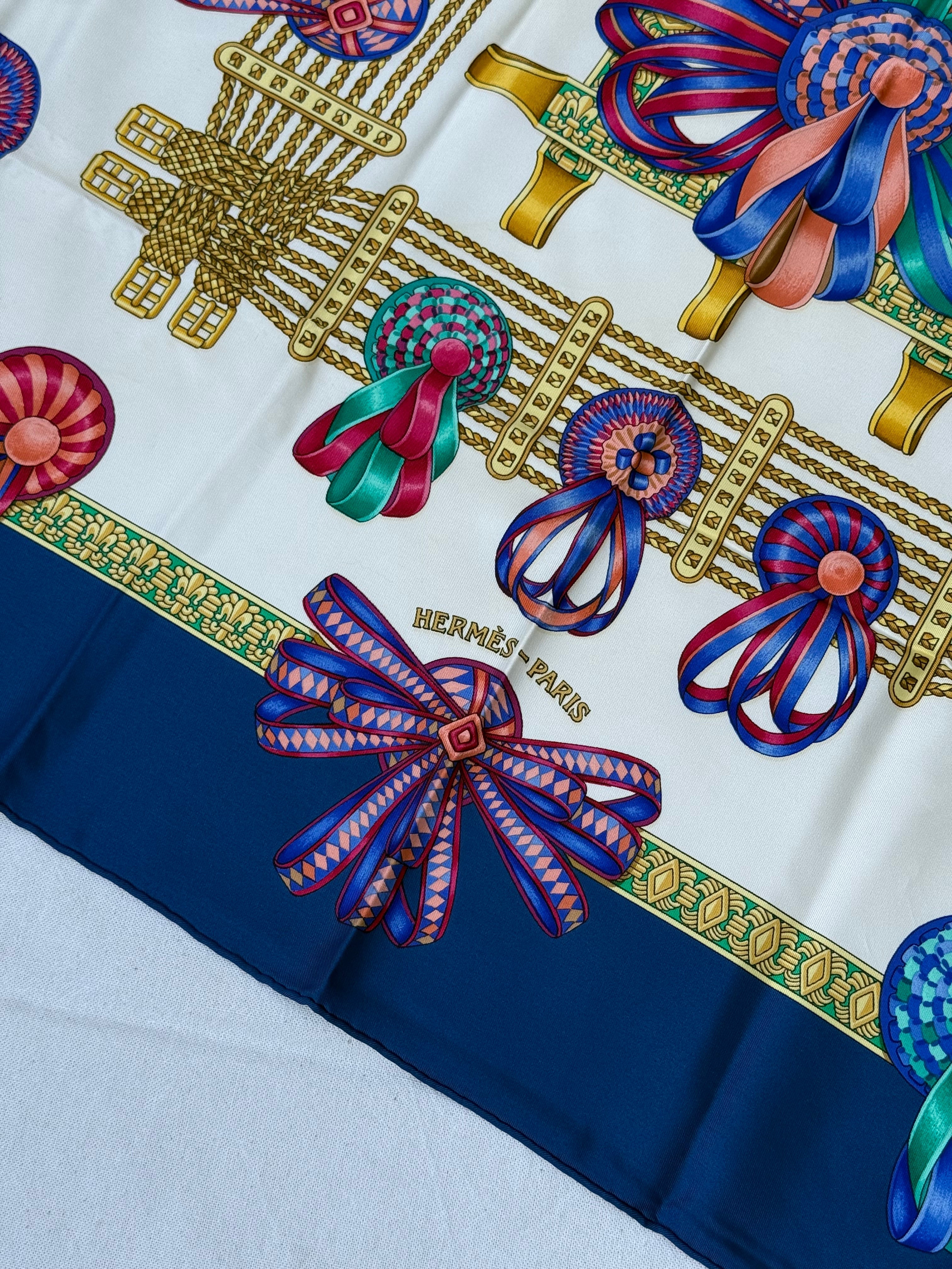 Foulard Hermès – Modèle Les Rubans Du Cheval