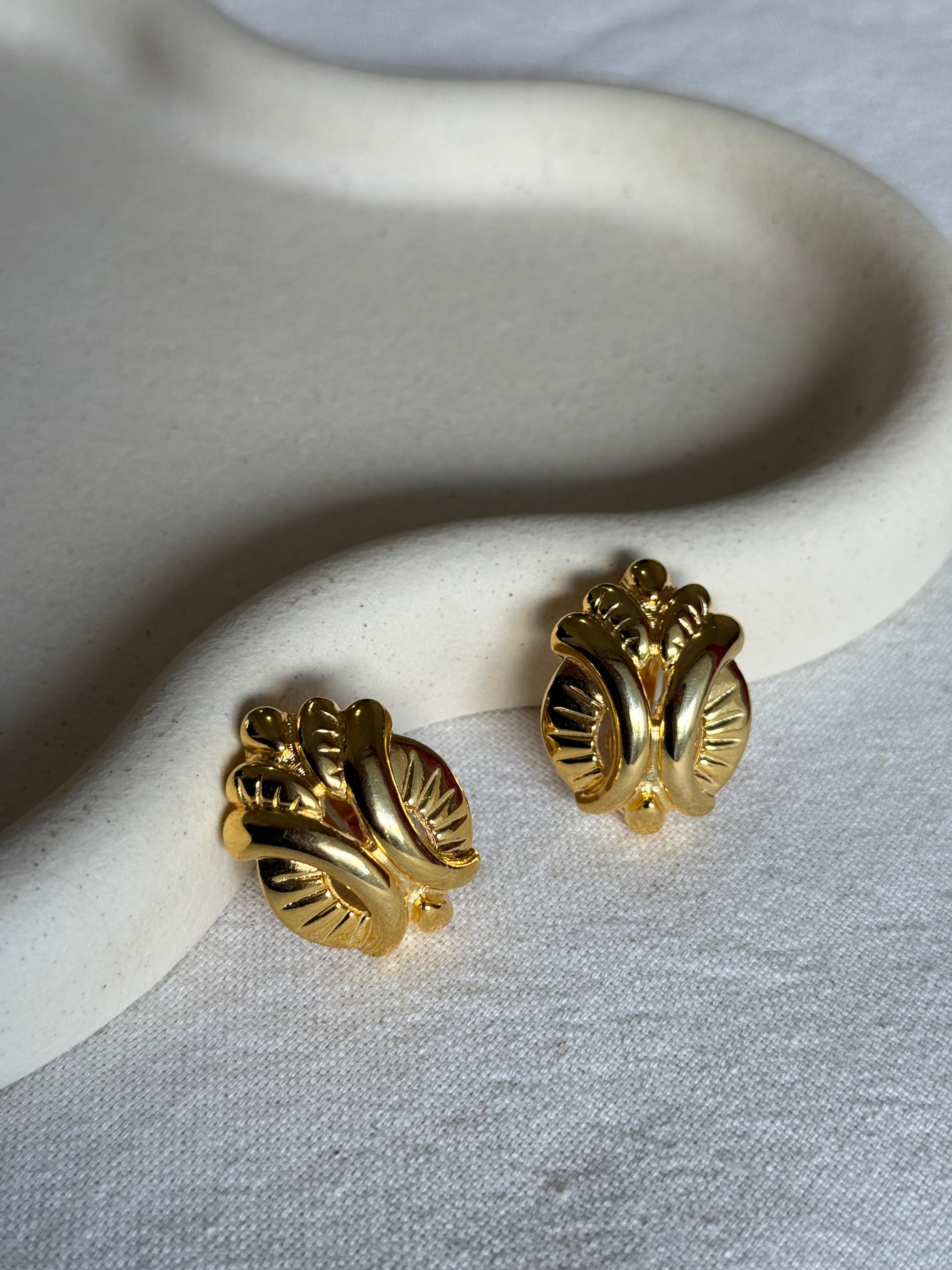 Boucles D’Oreilles Vintage - Relief Baroque