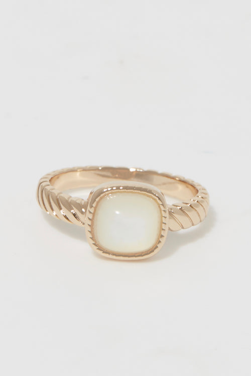 Ring "Pamela" White Mother-of-Pearl - Gold Brass