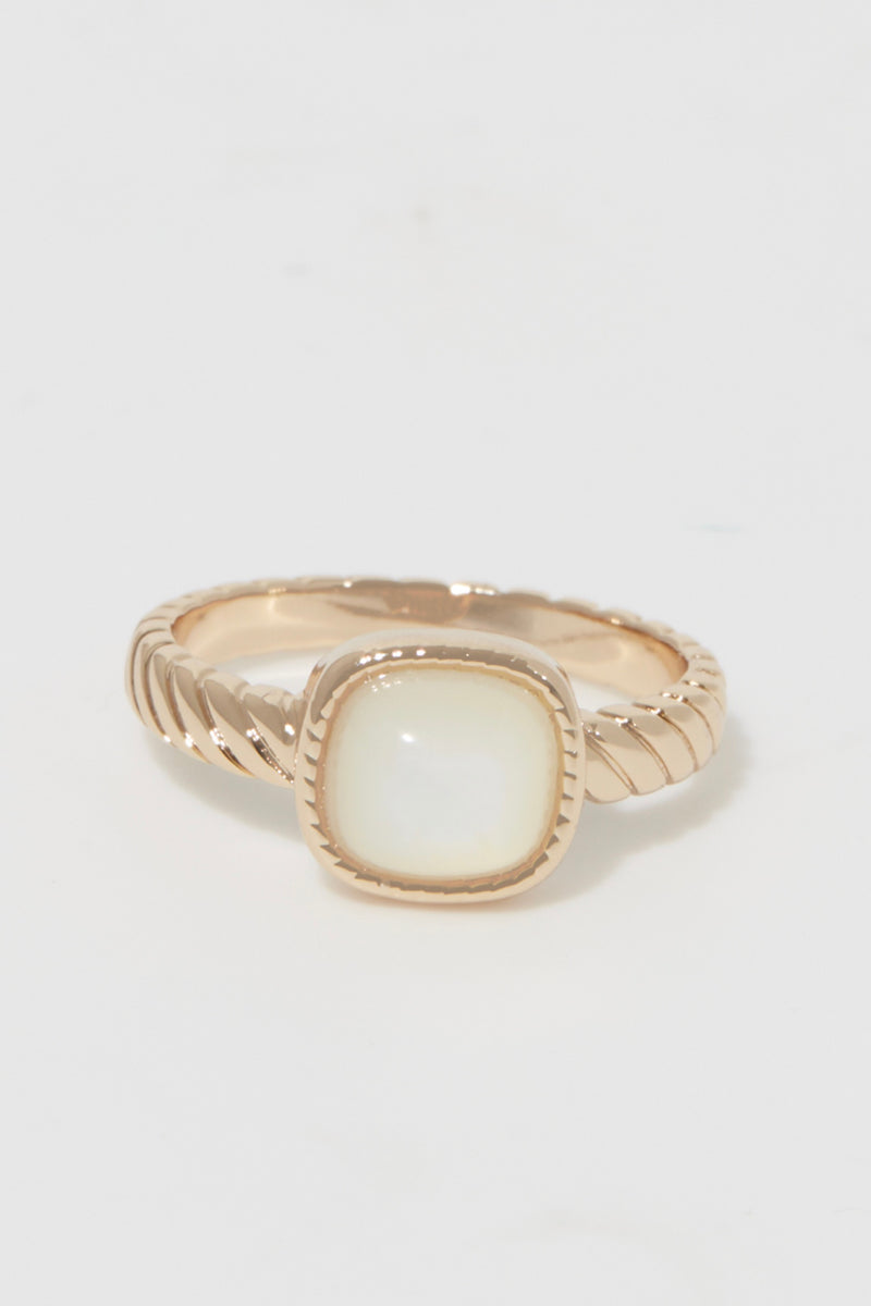 Ring "Pamela" White Mother-of-Pearl - Gold Brass