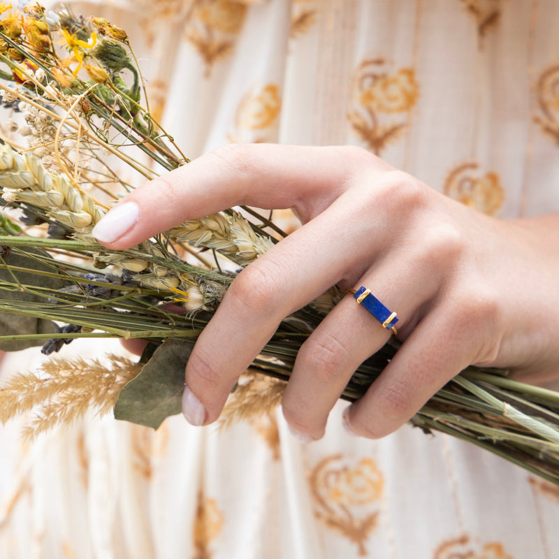 Anillo "Eléonore" Lapis - Latón dorado