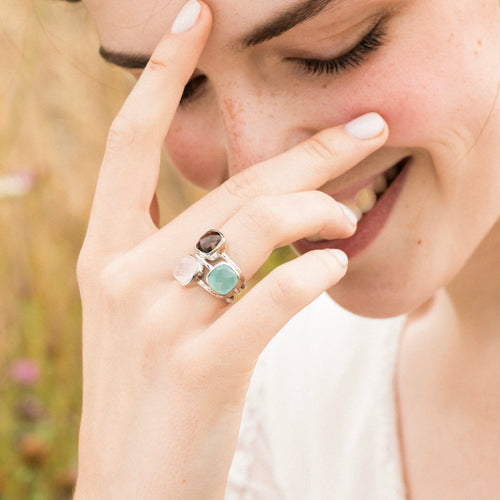 Ring "Elsa" Aqua Calci Pink & Smoky Quartz - Brass