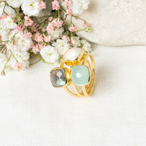 Ring "Elsa" Aqua Calcilabradorite Pierre De Lune - Gold Brass