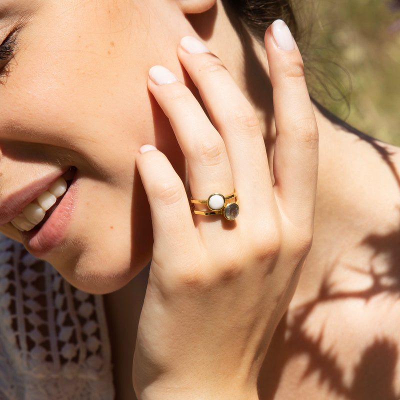 Ring "Cléa" White Agate, Labradorite - Gold Brass