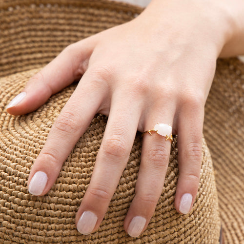 Bague "Lily" Quartz Rose - Laiton Doré