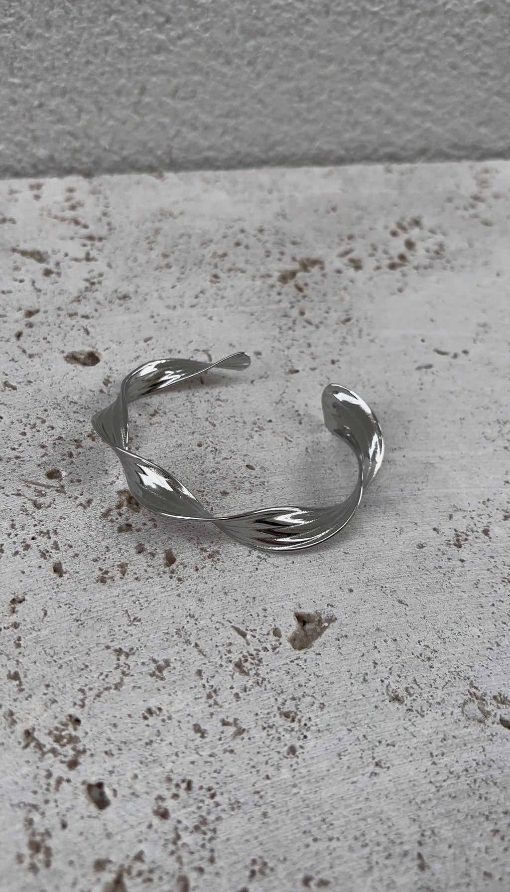 Twisted Bangle Bracelet