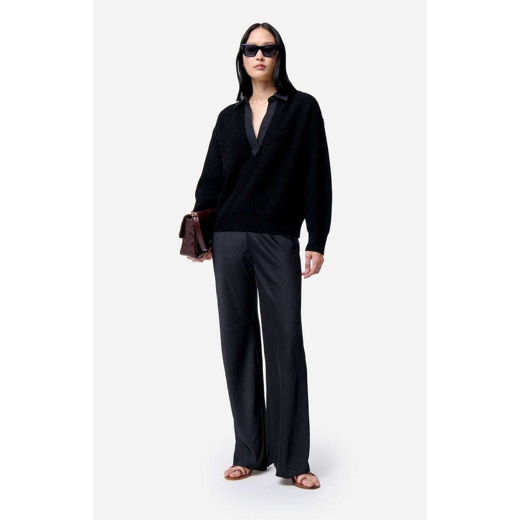 Sweter z dekoltem w serek Fleuriane - Czarny