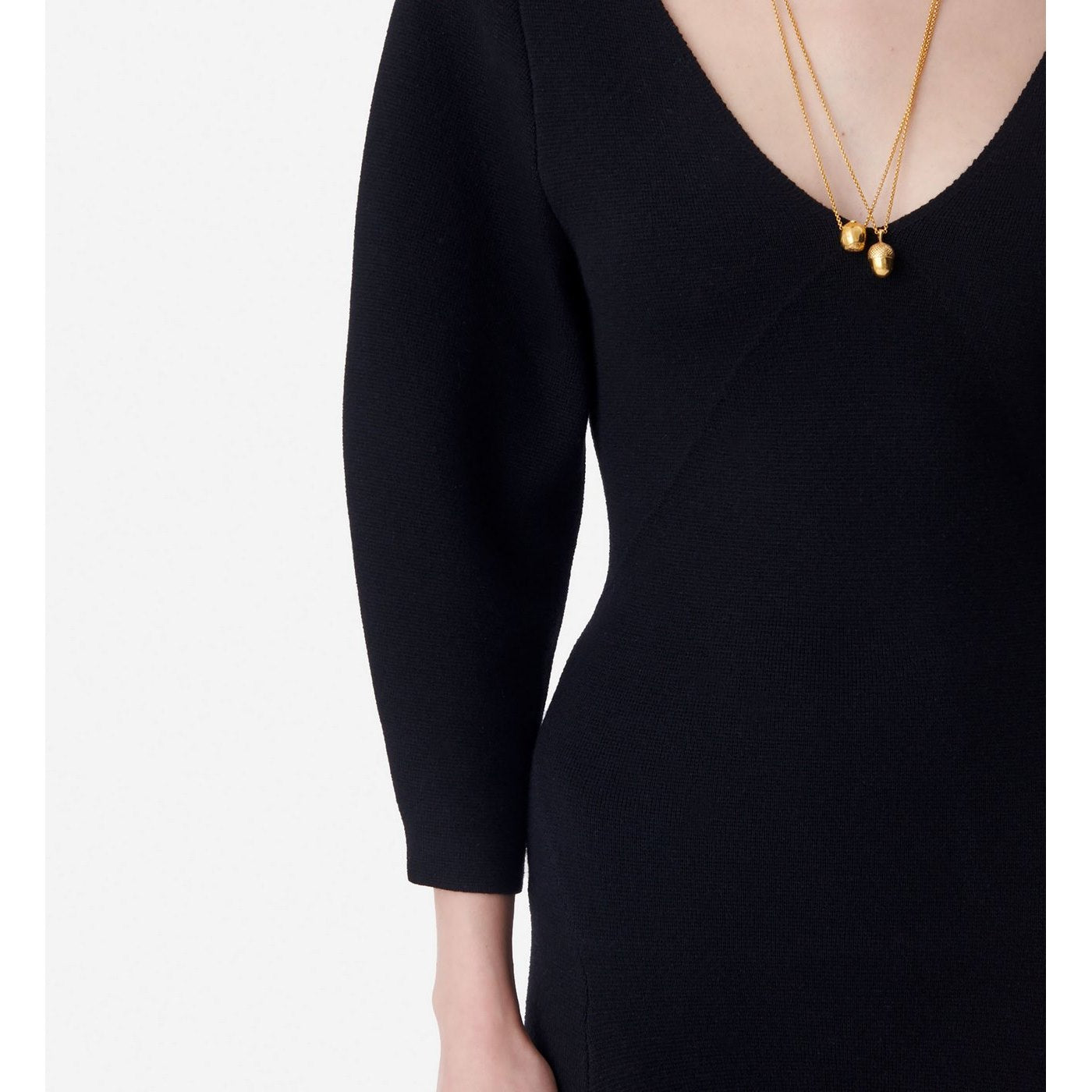 Robe Blanca - Black