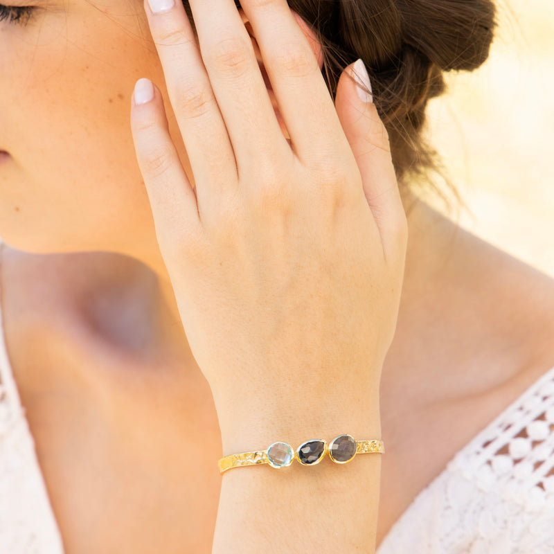 Penelope" Grey Labradorite - Gold Brass Bracelet