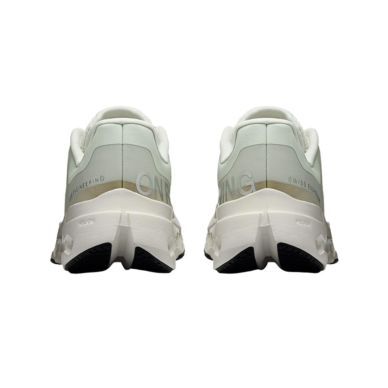 Baskets Femme On Running Cloud Surfer Next