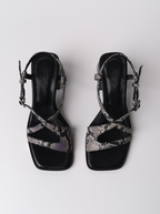 Sandalias cuadradas con estampado de pitón