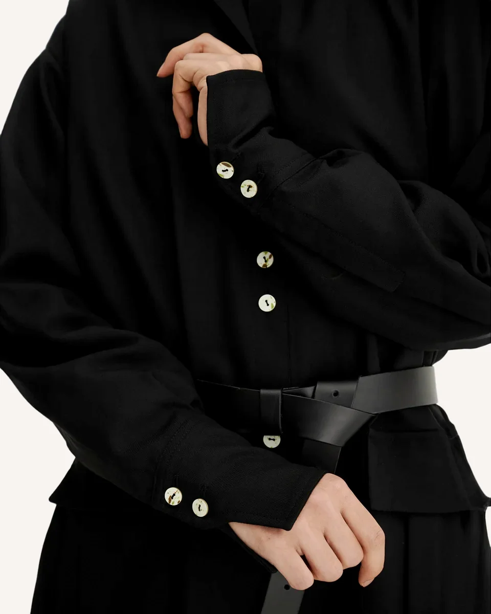 Robe Enon Black