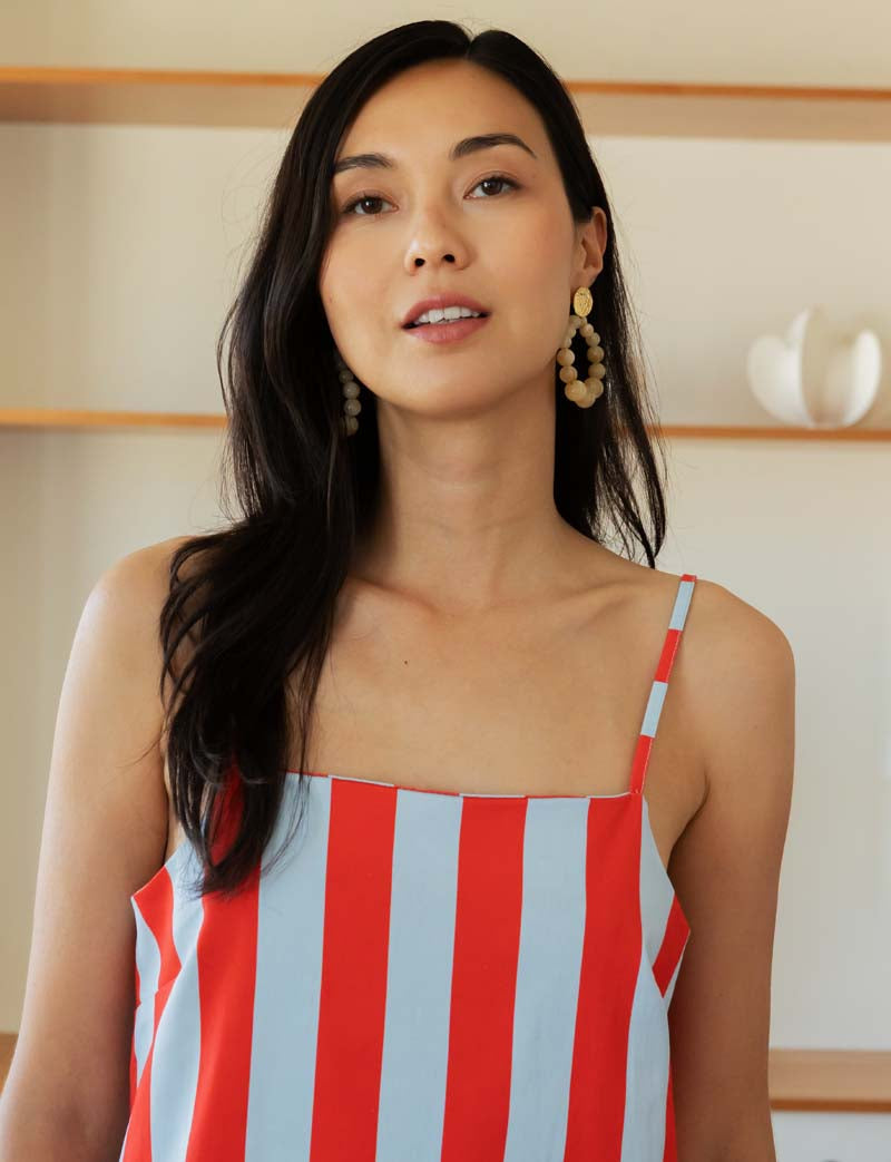Vestido De Rayas Azules Y Rojas Tela