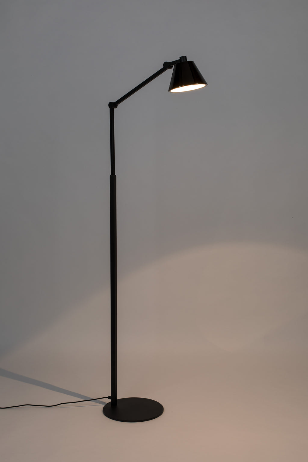 Lub - Floor lamp - Iron - Black