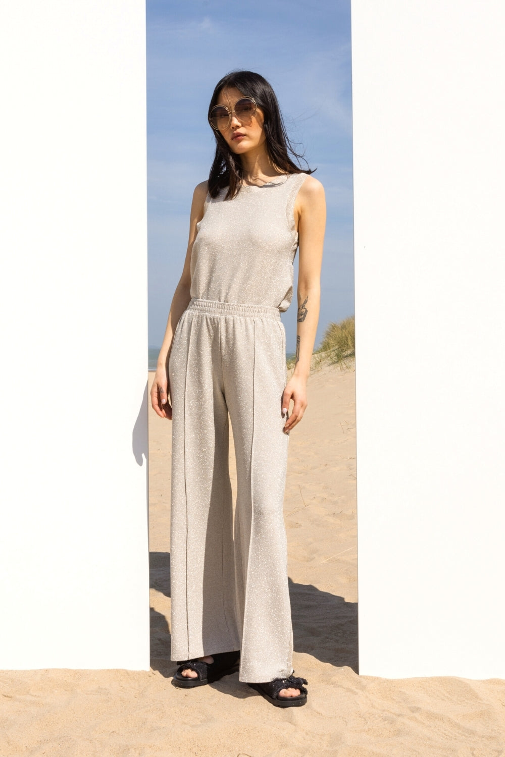 The Ray Beige Pants