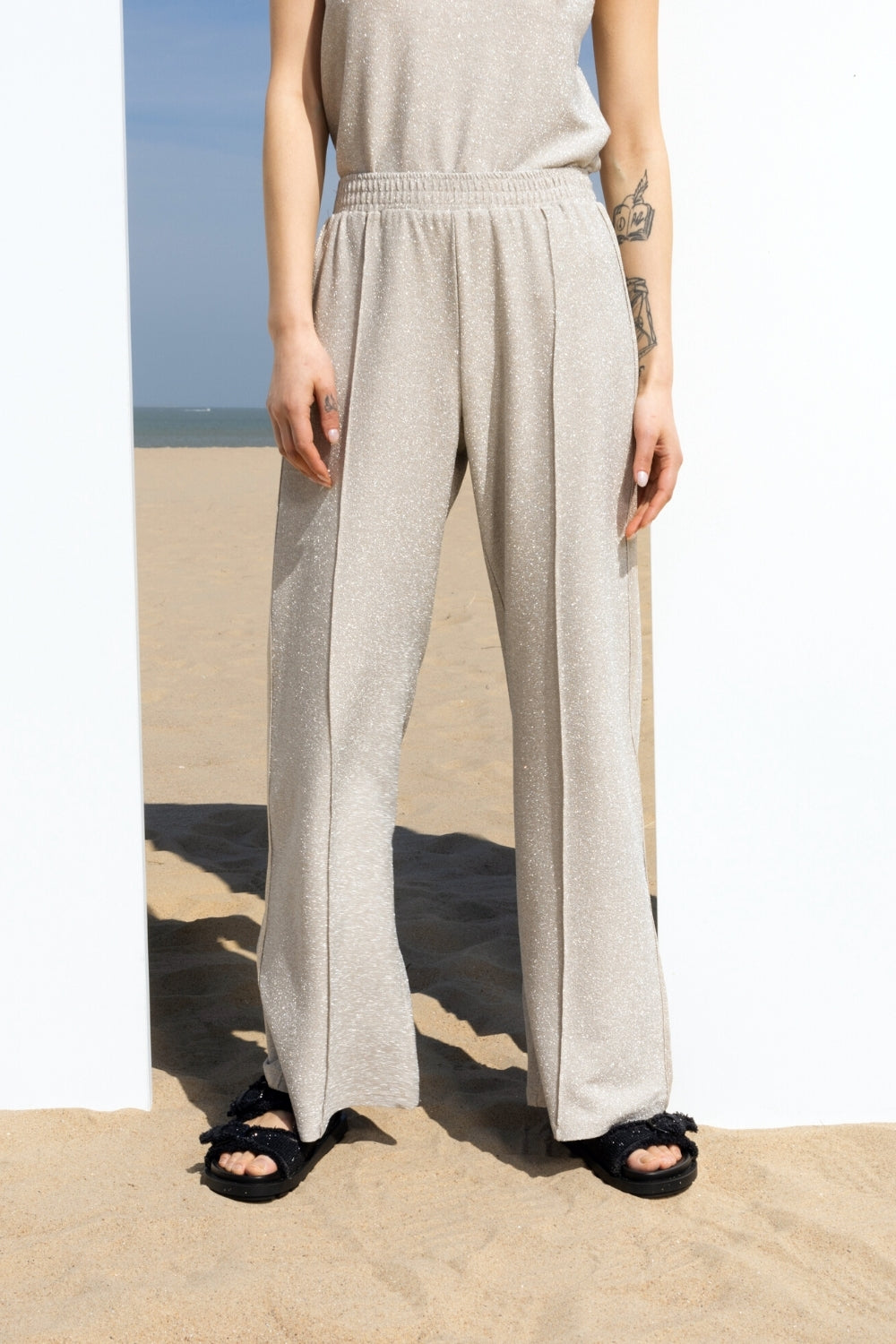The Ray Beige Pants