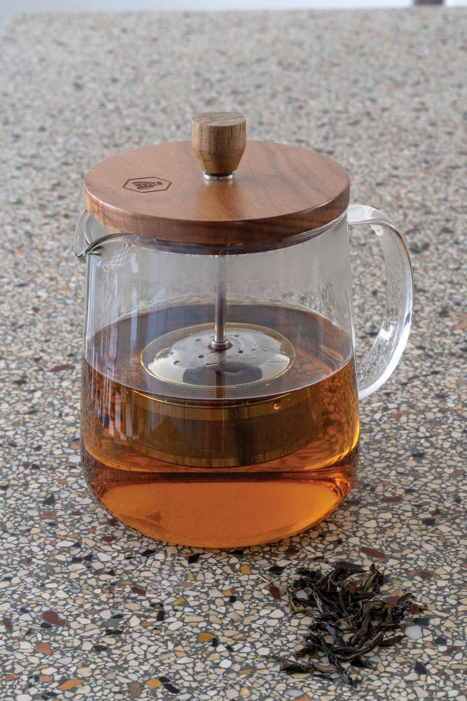 Théière Avec Couvercle En Bois Et Infuseur Amovible 1L