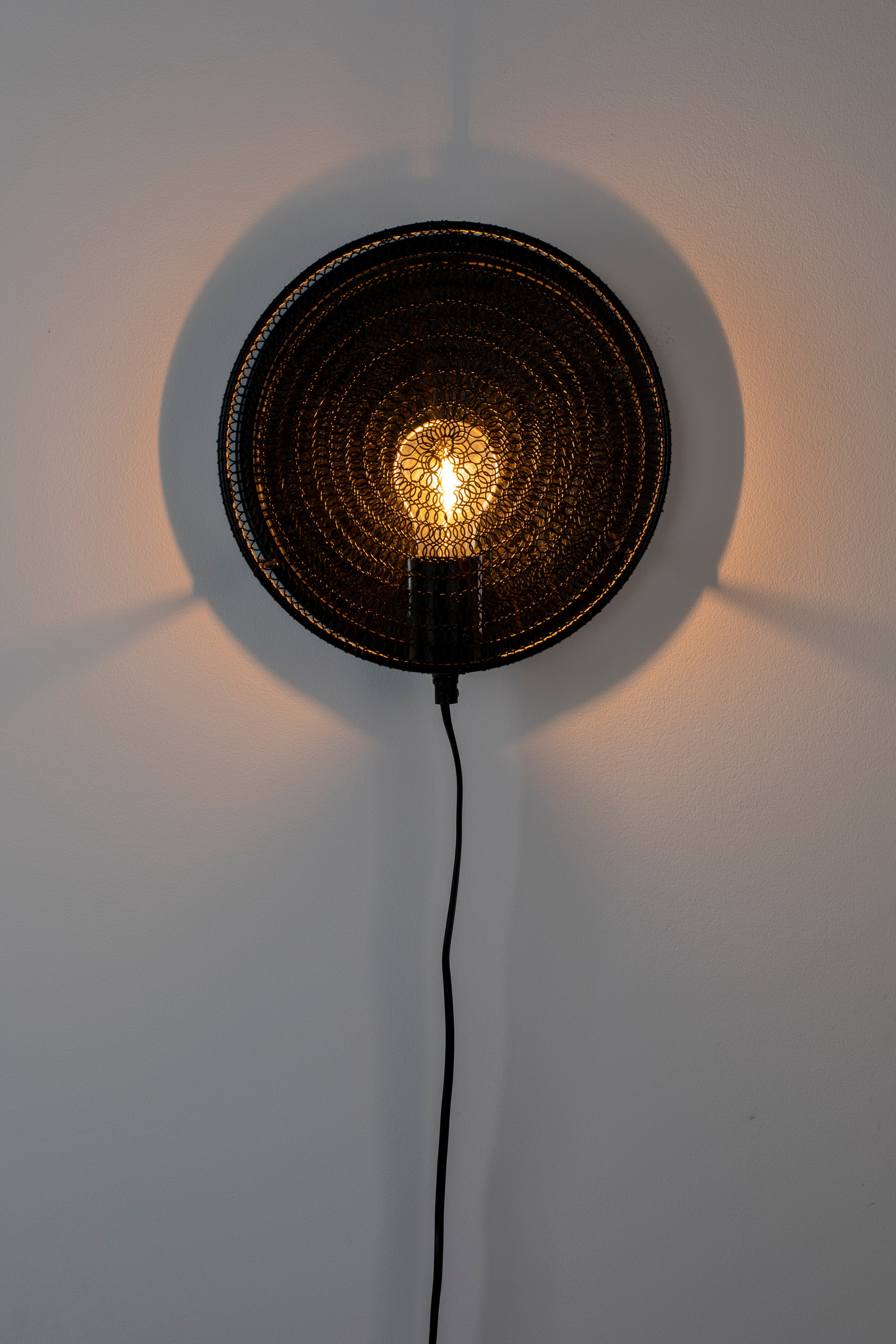 Lea - Wall Light - Metal - Black