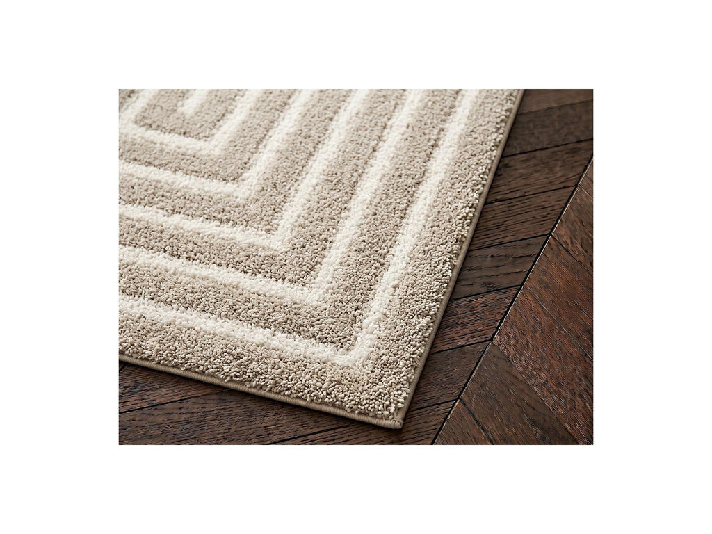 Lyzzo - Long Pile Rug - Graphic Pattern - Cream