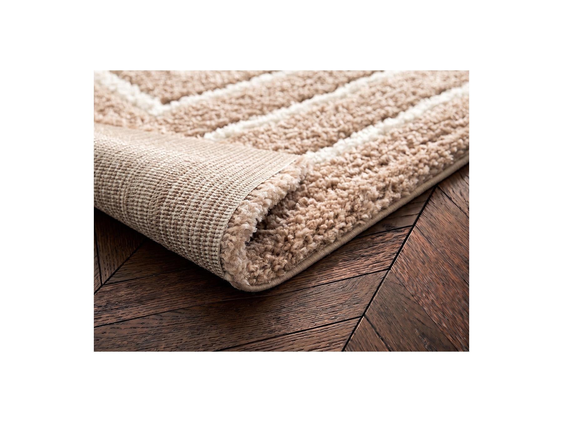 Lyzzo - Long Pile Rug - Graphic Pattern - Beige