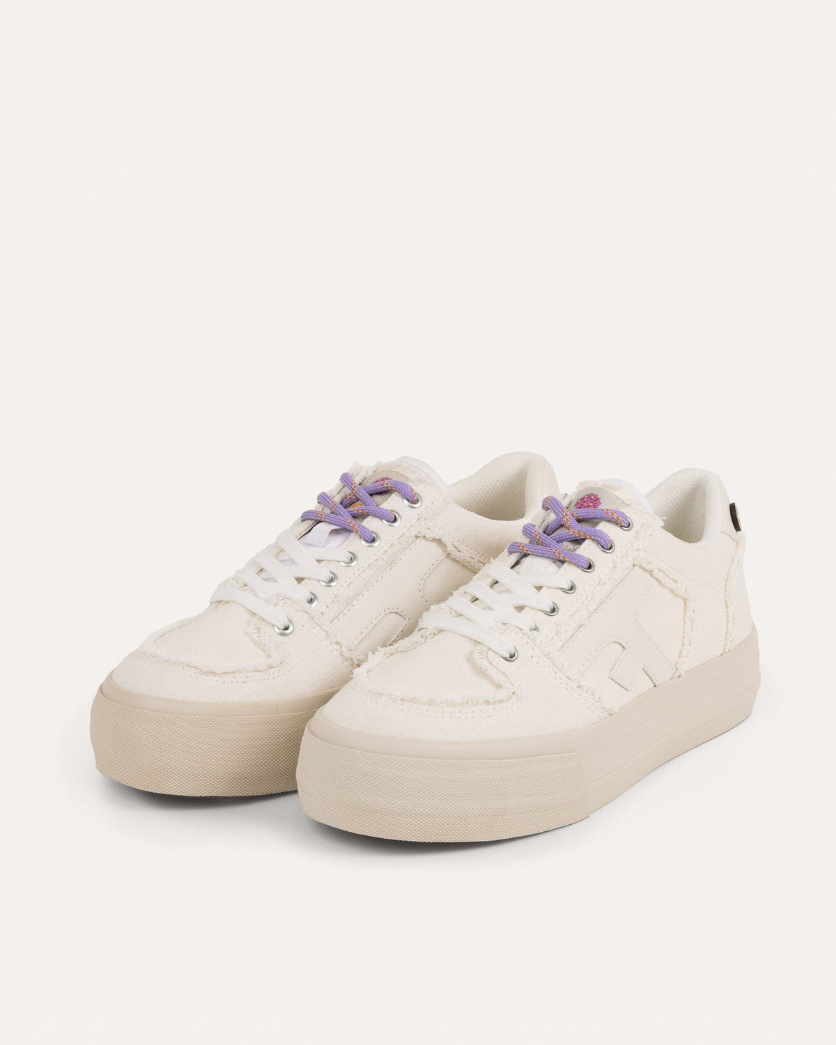 Baskets En Toile Blanches