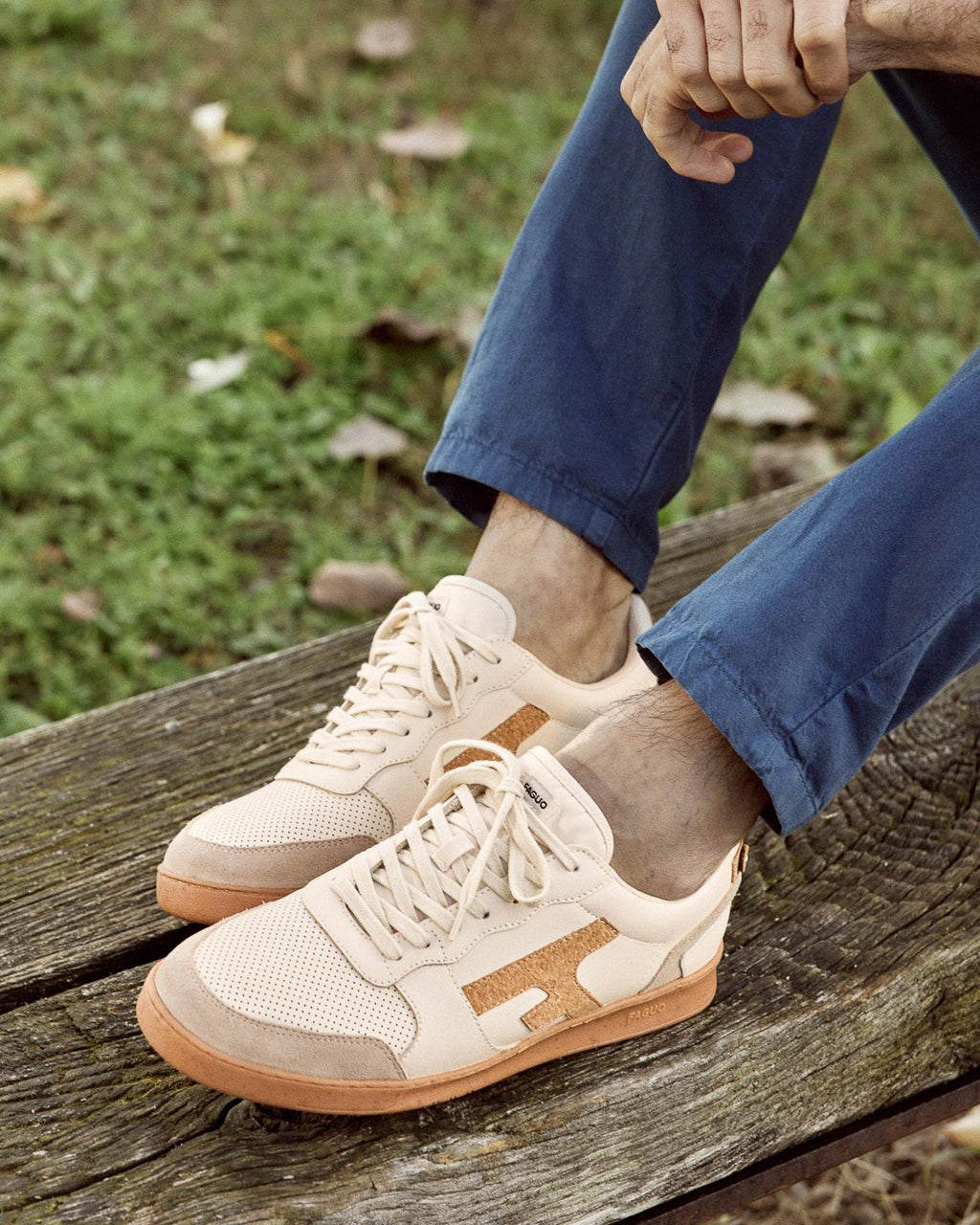 Zapatillas de cuero crudo y corcho