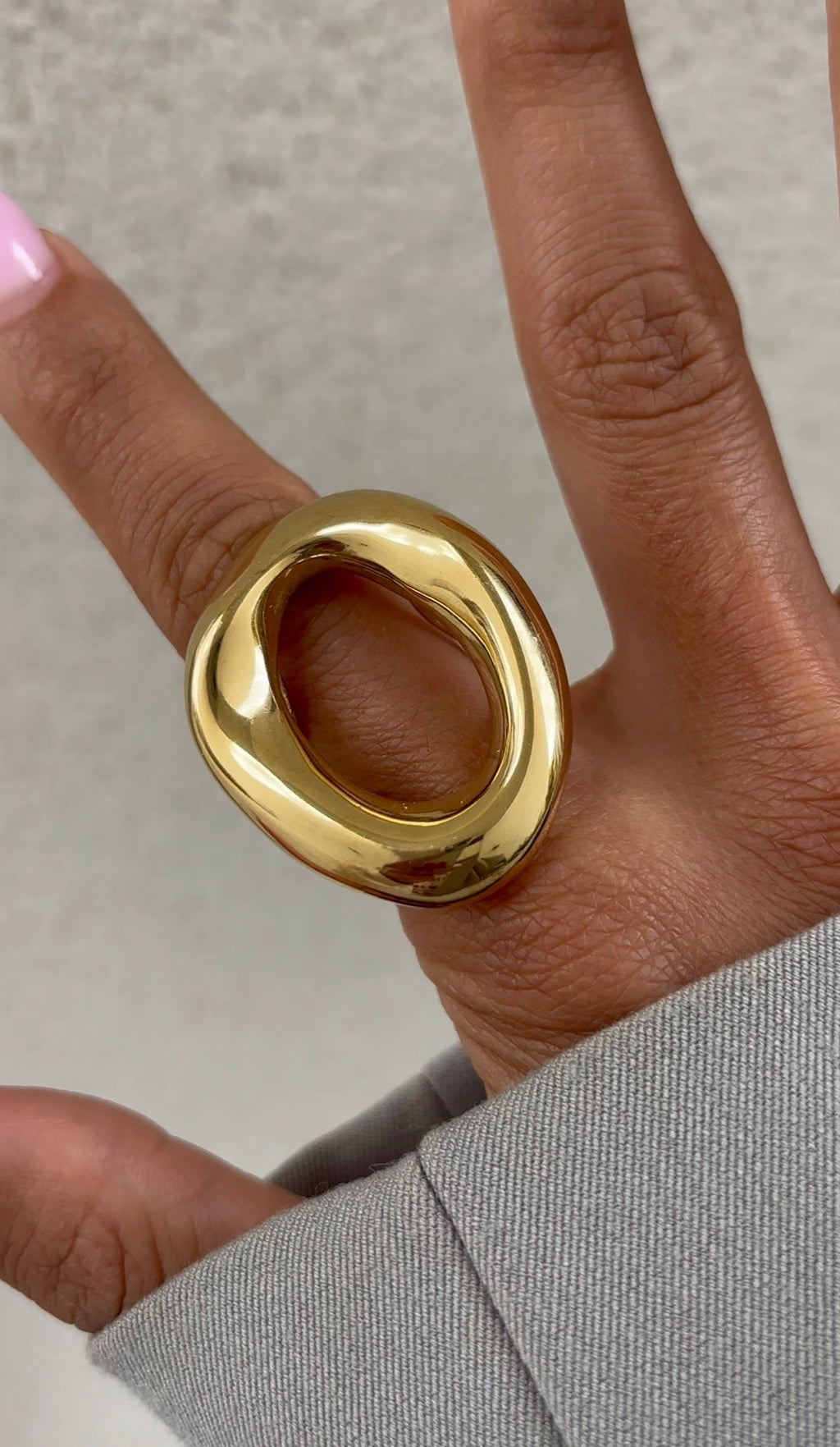 Huge Round Ring