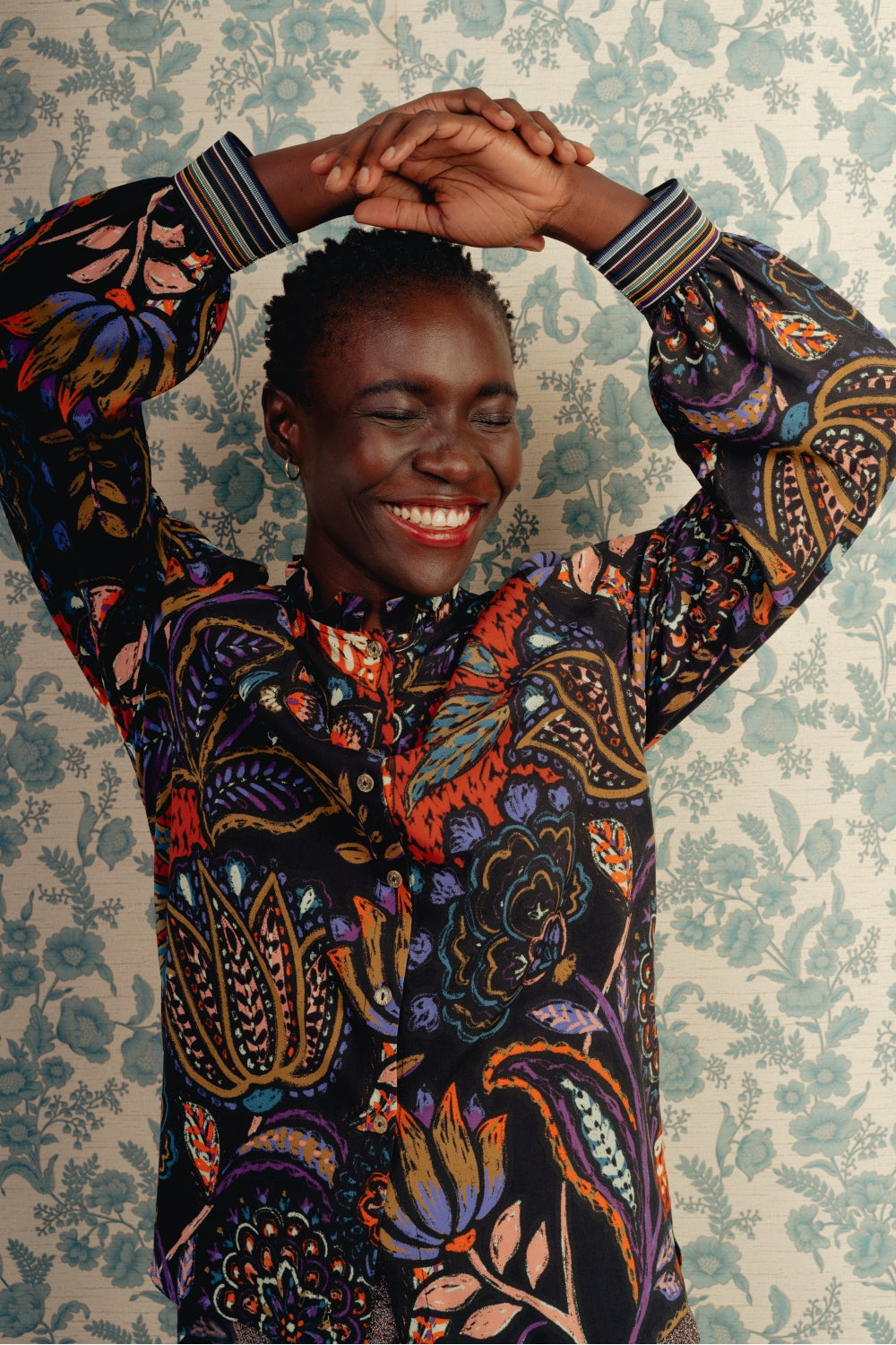 La blusa azul jazmín de Darline