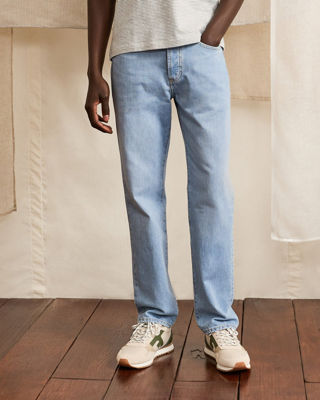 Jeans Dritti in Denim Chiaro di Cotone