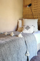 Plaid Berbère Pompon Noir Et Blanc