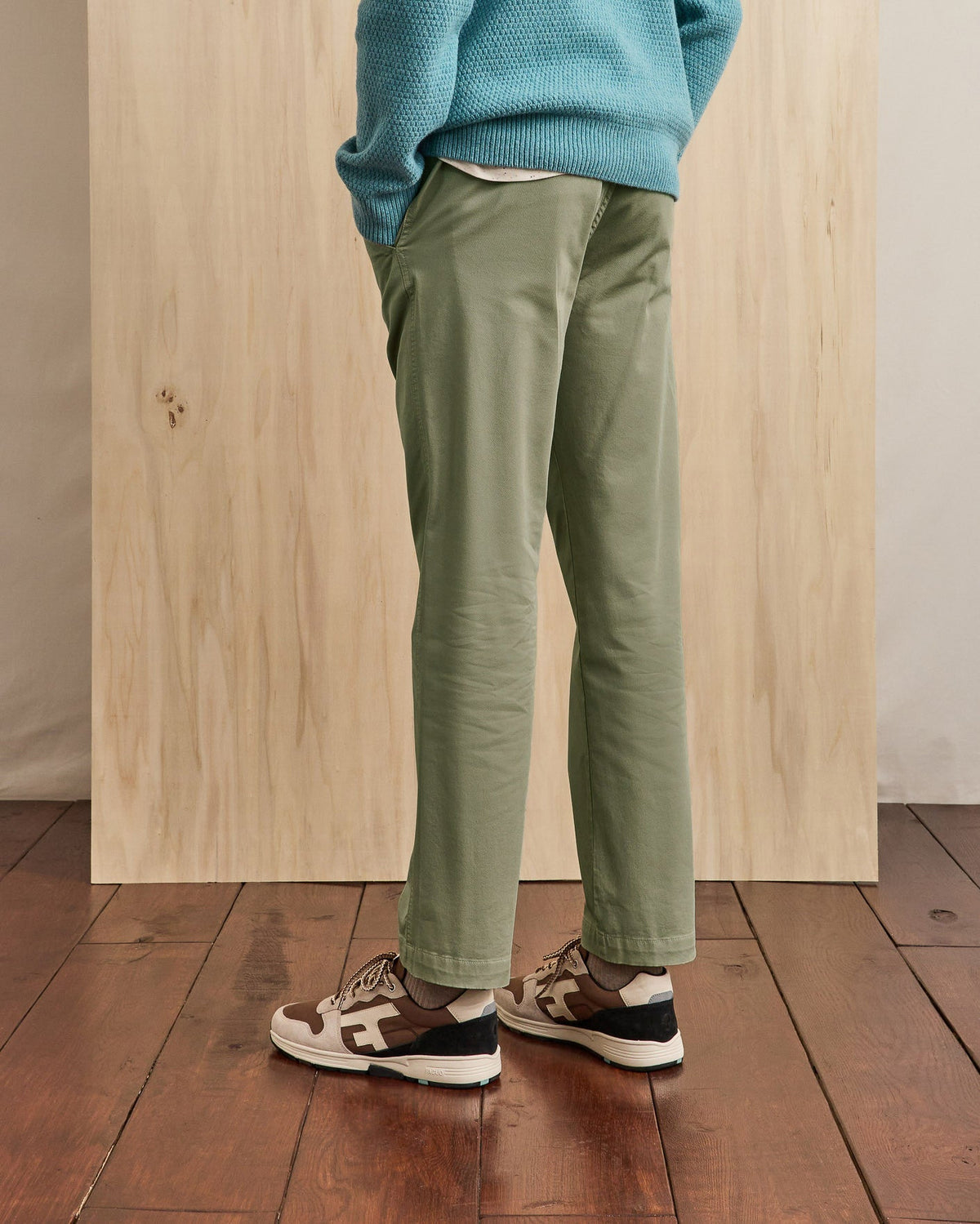 Chino Kaki Clair