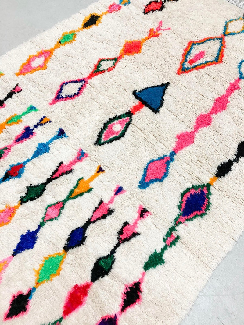 Tapis Berbère Marocain Azilal - Ecru À Motifs Colorés