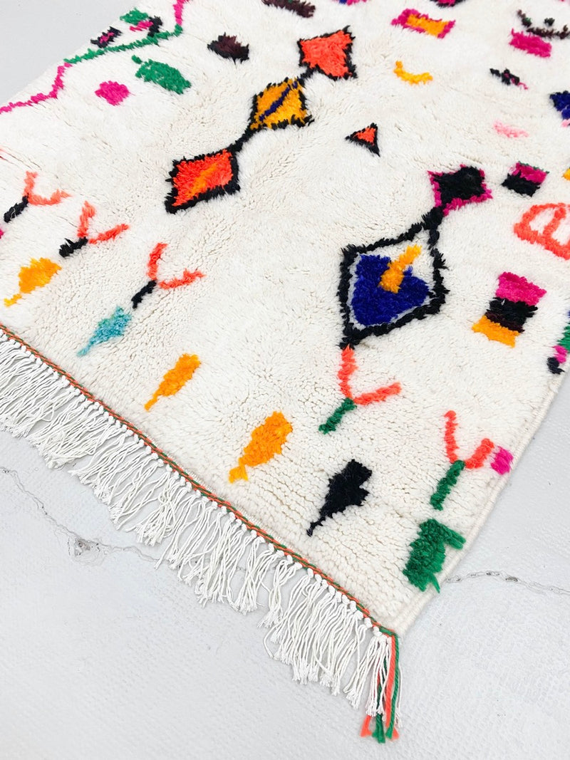 Tapis Berbère Marocain Azilal - Ecru À Motifs Colorés