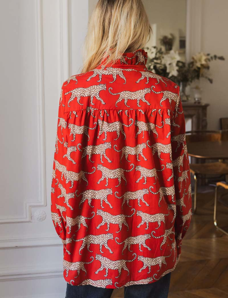 Rood hemd Sora