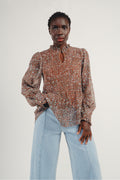 Blusa plisada caqui The Gwen Leo