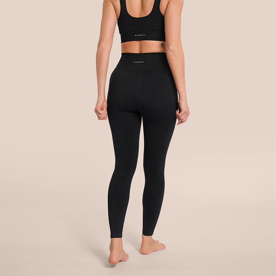 OCEANSAPART - Riley Trousers - Black