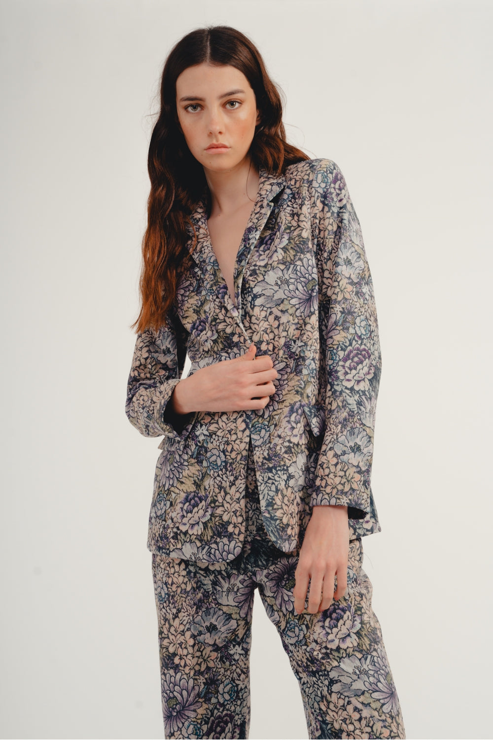 The Kirstie Blazer In Blue Flowers Carpet Velvet