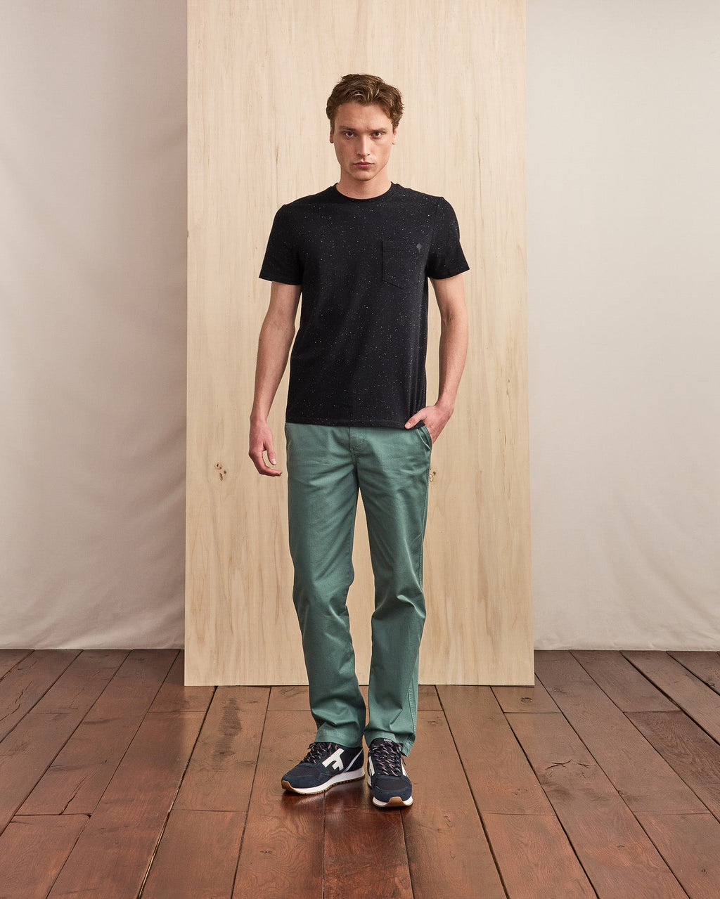 T-shirt blu navy e écru in cotone